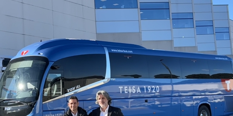 Teisa y Noel ponen en marcha un nuevo servicio de autobús para conectar Olot con el polígono