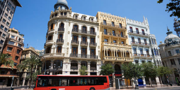 La EMT de Valencia gana casi cuatro millones de viajeros tras volver al Ayuntamiento