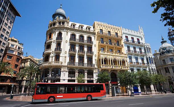 La EMT de Valencia gana casi cuatro millones de viajeros tras volver al Ayuntamiento