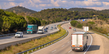 IRU pide integrar de manera segura el transporte civil en la movilidad militar