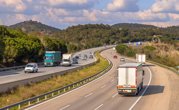 IRU pide integrar de manera segura el transporte civil en la movilidad militar de la UE