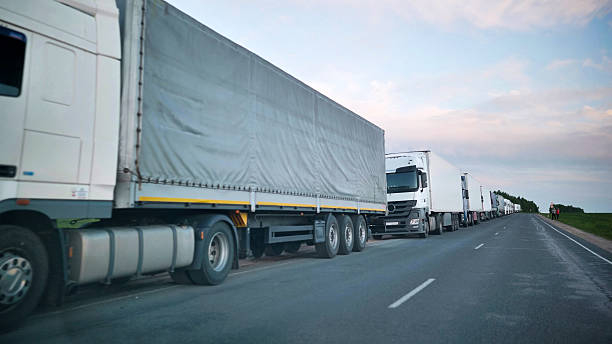 Paro nacional en la Patagonia: petroleros, camioneros, transporte y docentes movilizan rutas