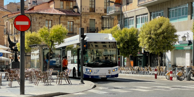El autobús urbano de Salamanca tendrá prioridad en la presencia de semáforos