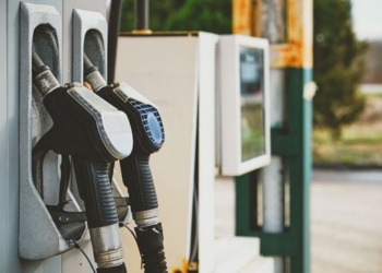 La CETM recuerda la obligación legal de revisar el precio del transporte por carretera ante la subida del combustible