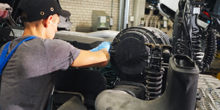 Las Claves a seguir para no equivocarse al comprar su primer camión