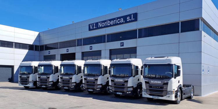 Candispe refuerza su flota con 21 nuevos camiones de la gama Super de Scania