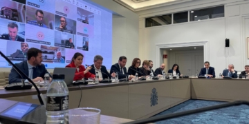 El transporte por carretera reclama ayudas urgentes al Gobierno