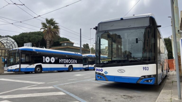 Autobuses de hidrógeno en Cagliari, flota de transporte urbano sostenible