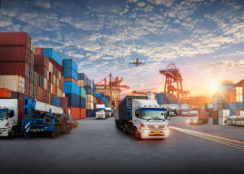 La tensión en el Canal de Ormuz dispara la incertidumbre y eleva los costes logísticos