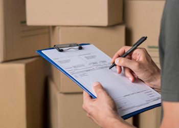 Las grandes empresas pagan tres veces peor que las microempresas en España