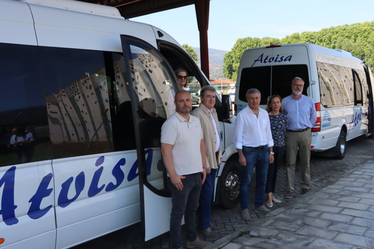 Galicia refuerza las conexiones en autobús entre A Gudiña y varias comarcas