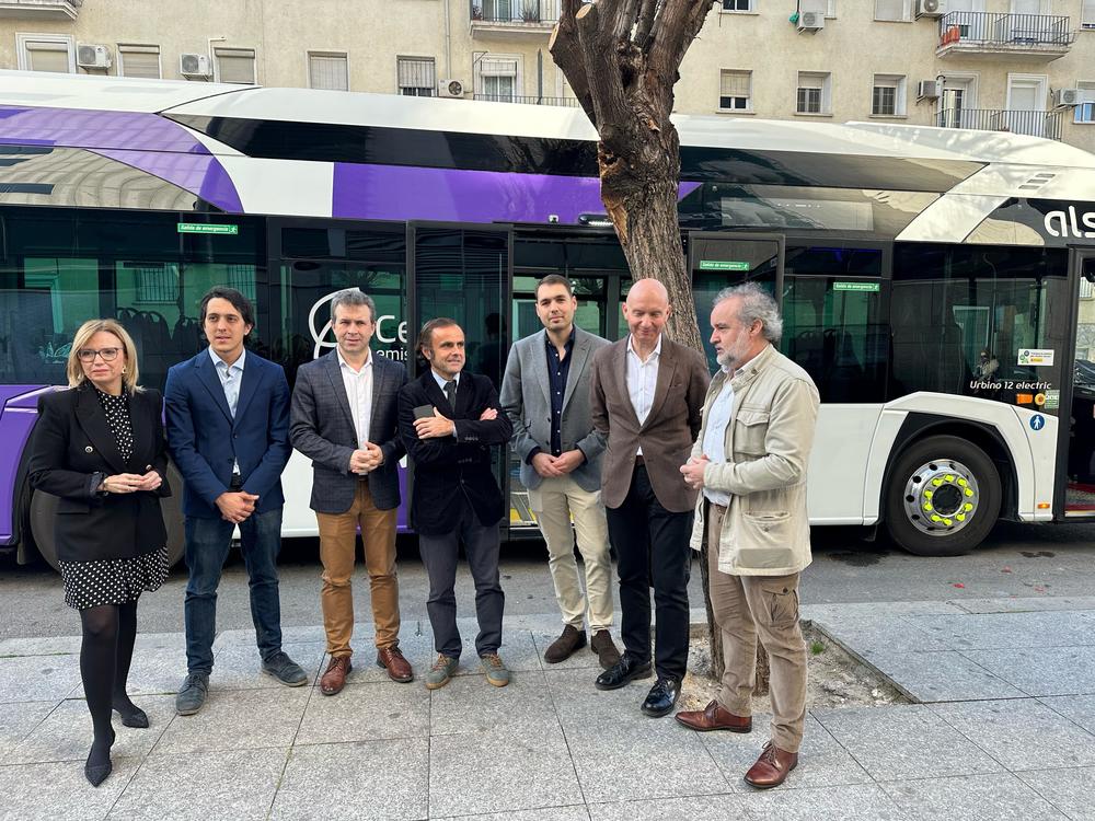 Jaén pone en servicio dos nuevos autobuses 100% eléctricos