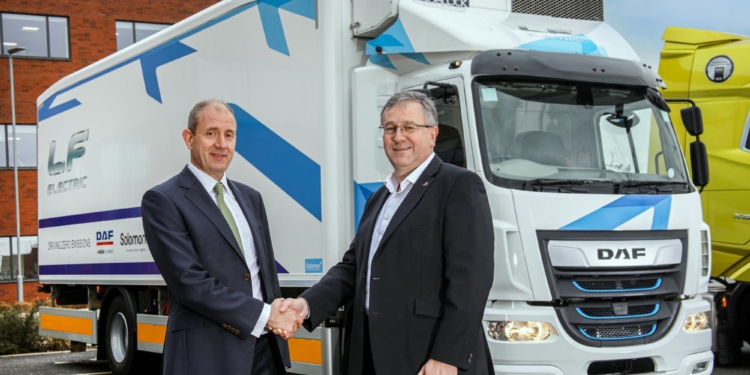 DAF cierra un pedido récord de camiones diésel y eléctricos en el Reino Unido