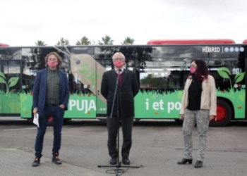 EMT Valencia incorpora 21 nuevos autobuses híbridos a su flota