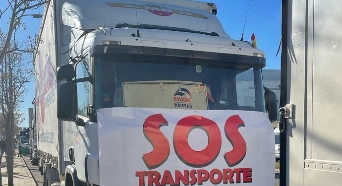 La Plataforma de Defensa del Sector amenaza con un paro total e indefinido