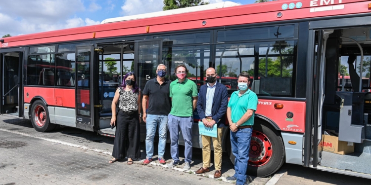 EMT dona un autobús al transporte escolar de Senegal