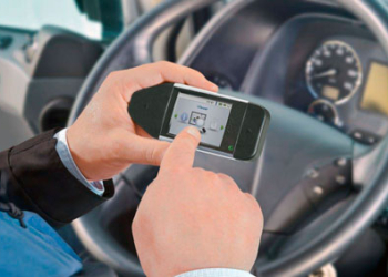 ¿Somos conscientes del riesgo de distraerse al volante?