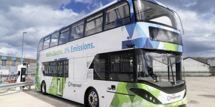 El autobús eléctrico BYD ADL número 1000 se incorpora a Stagecoach