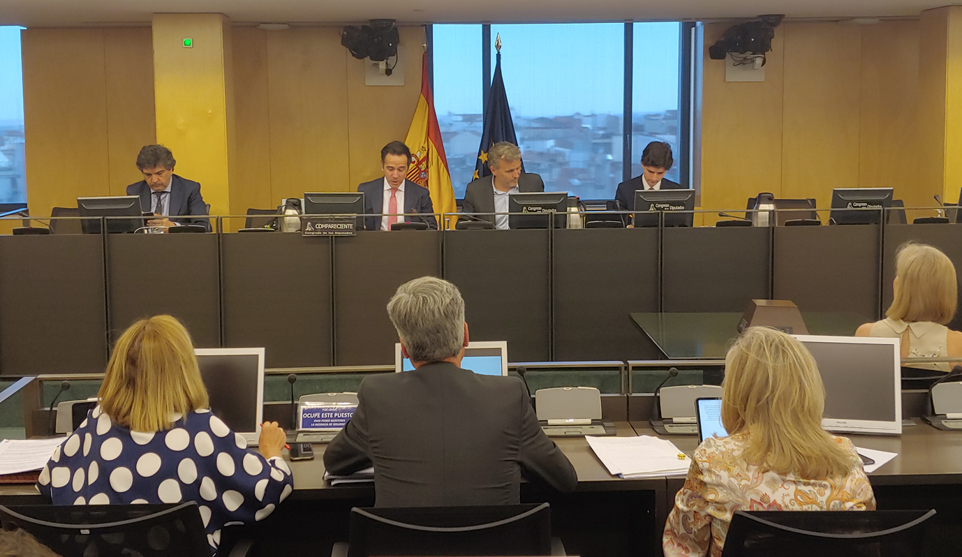 Tribuna: Para poder legislar hay que escuchar