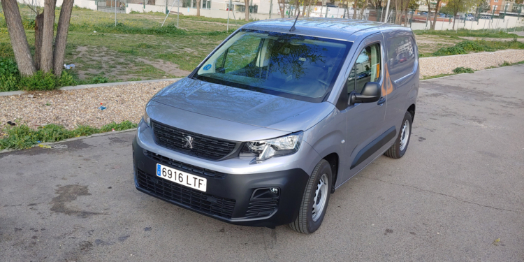 Peugeot e-Partner: eléctrico, polivalente y profesional