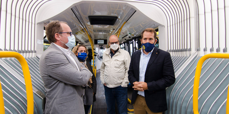 Guaguas Municipales incorpora 15 nuevos vehículos articulados de 18 metros