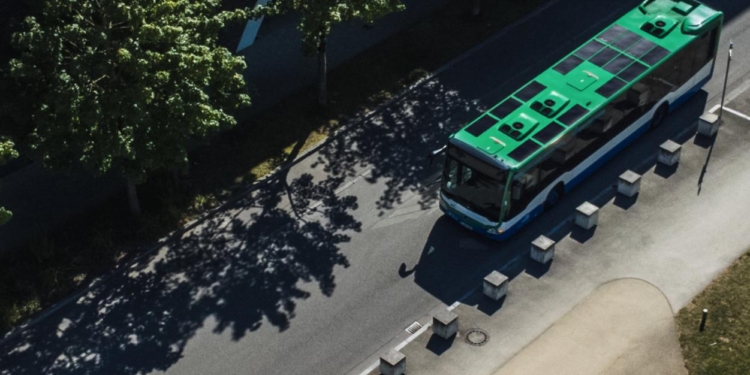 Kits para buses que proporcionan energía solar