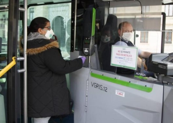 Las mascarillas van desapareciendo en Europa