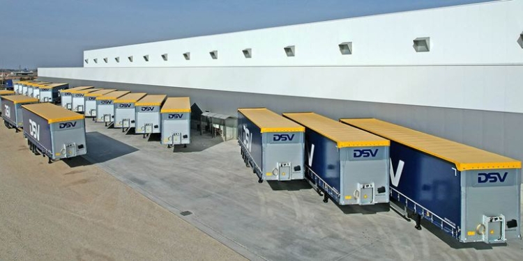 DSV Road Spain adquiere 160 megatrailers de Schmitz Cargobull