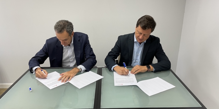 Nuvix y Confebus colaborarán para ayudar a las empresas asociadas