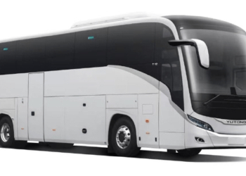 Autocares eléctricos de Yutong van camino de Italia