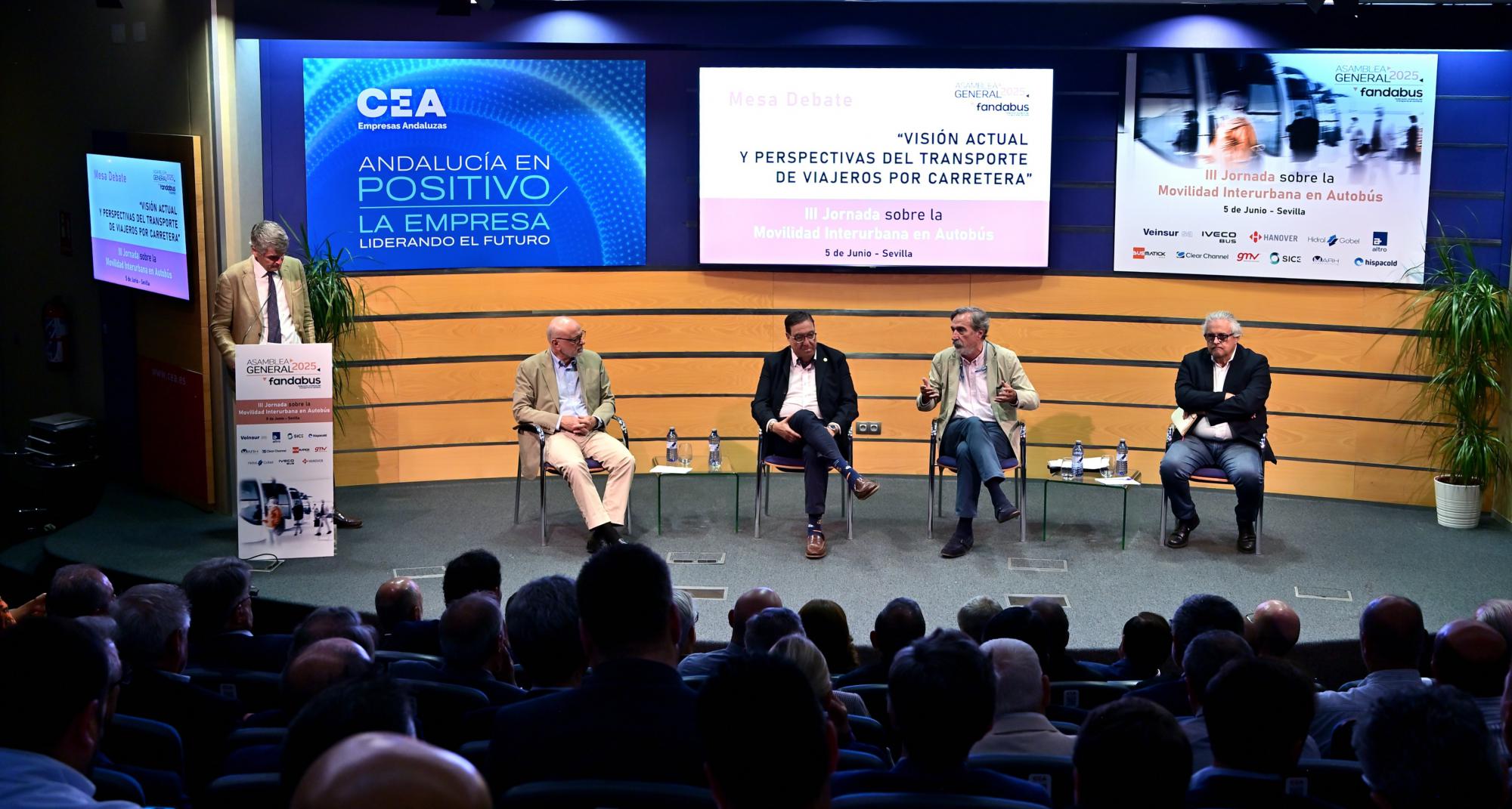 Fandabus lanza un mensaje de unidad durante su asamblea general