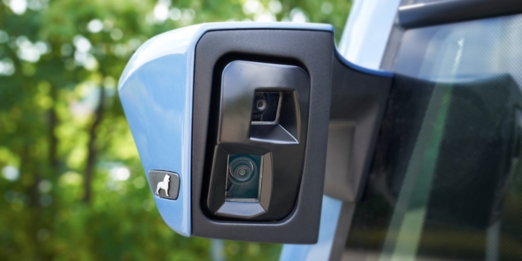 Implantación de sistemas de seguridad en camión