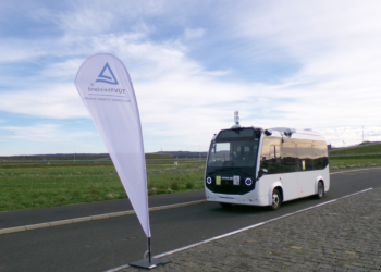 El minibús autónomo de Otokar supera con éxito la prueba de TÜV Rheinland