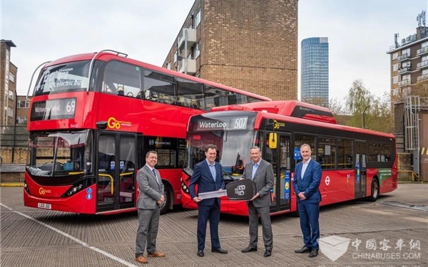 El autobús eléctrico BYD, número 500 entregado al Reino Unido