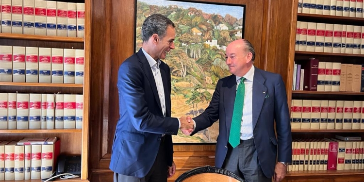 El despacho de abogados Hernández-Canut, nuevo socio de Confebus