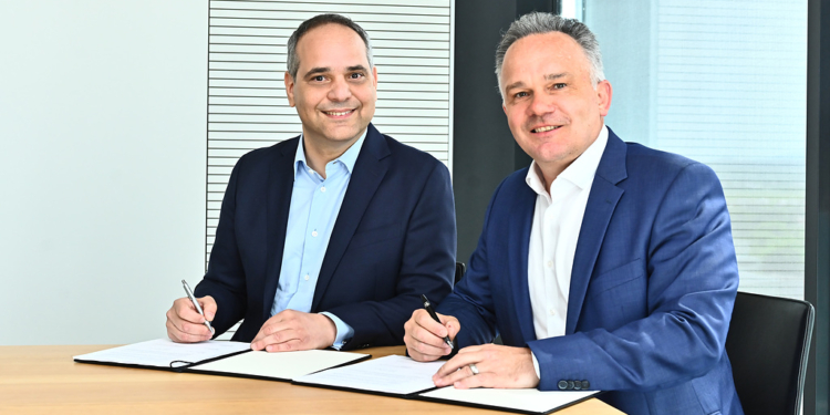 Daimler Truck y Manz acuerdan una asociación estratégica