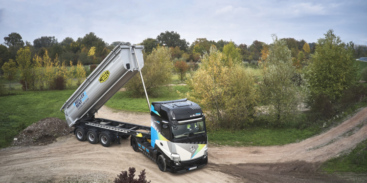 Mercedes-Benz Trucks despliega en Bauma soluciones eléctricas y a medida