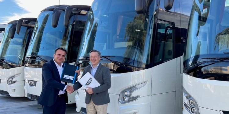 Rentalbus, empresa exclusiva de alquiler flexible de autocares en España y Portugal