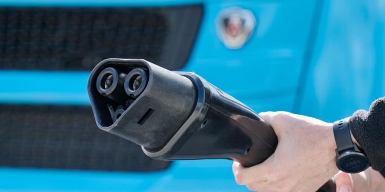 Scania revoluciona la carga de eléctricos con su nuevo sistema megavatio