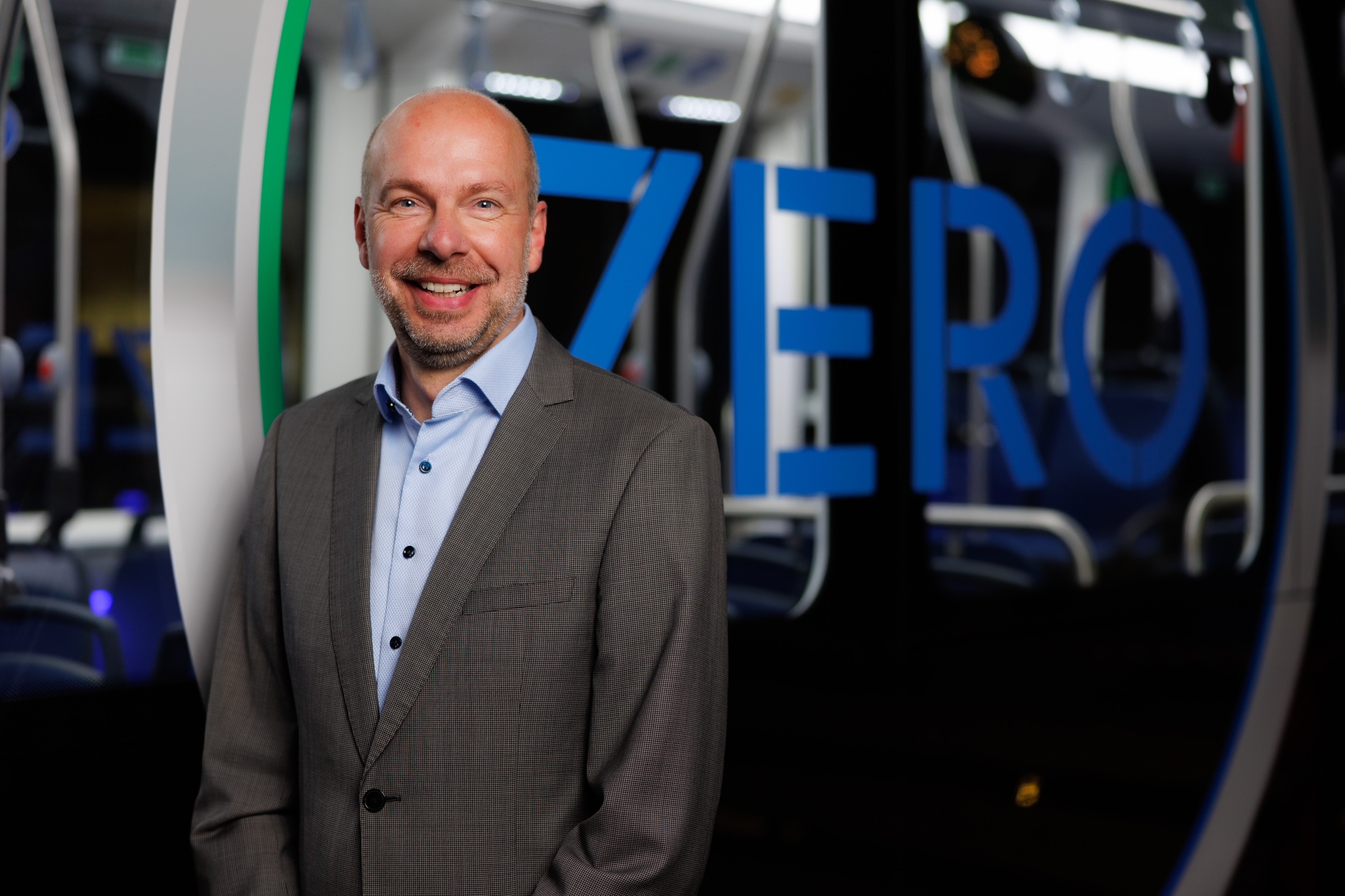 Nombramiento comercial en la cúpula de VDL