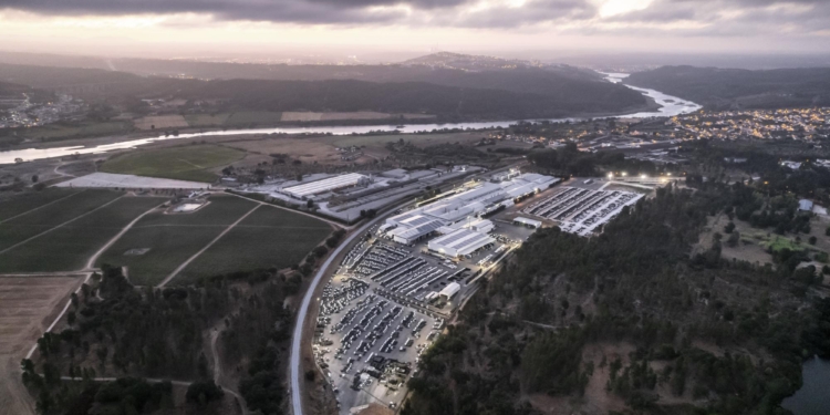 La planta de Mitsubishi Fuso en Portugal celebra su 60º aniversario