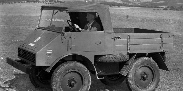 Daimler celebra los 75 años de la primera entrega del modelo Unimog