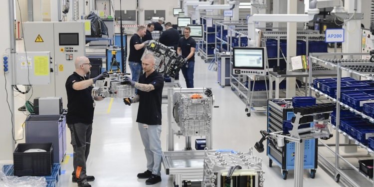 Cellcentric inaugura su planta para la producción de celdas de combustible