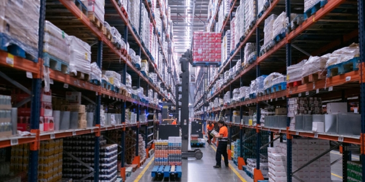 La plataforma logística de Valencia de Consum obtiene el certificado ISO 18404