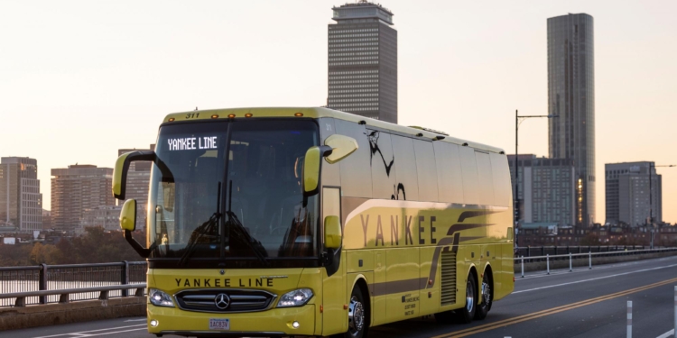 Yankee Line recibe 15 nuevos Mercedes-Benz Tourrider Premium