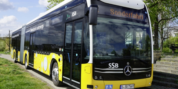 Mercedes-Benz entrega 10 autobuses eCitaro G a la ciudad de Stuttgart