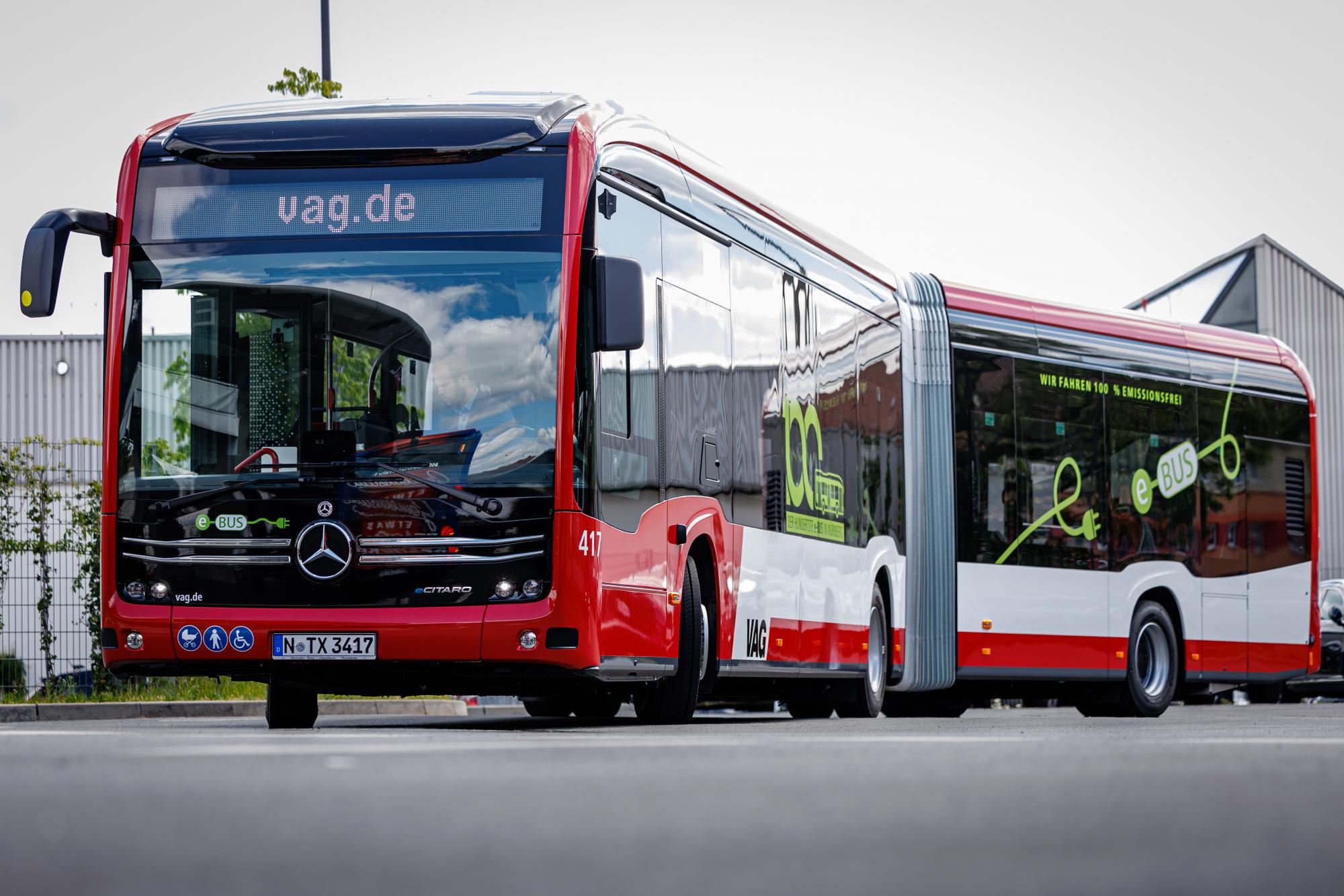 Mercedes-Benz realiza una nueva entrega de 31 autobuses eCitaro G