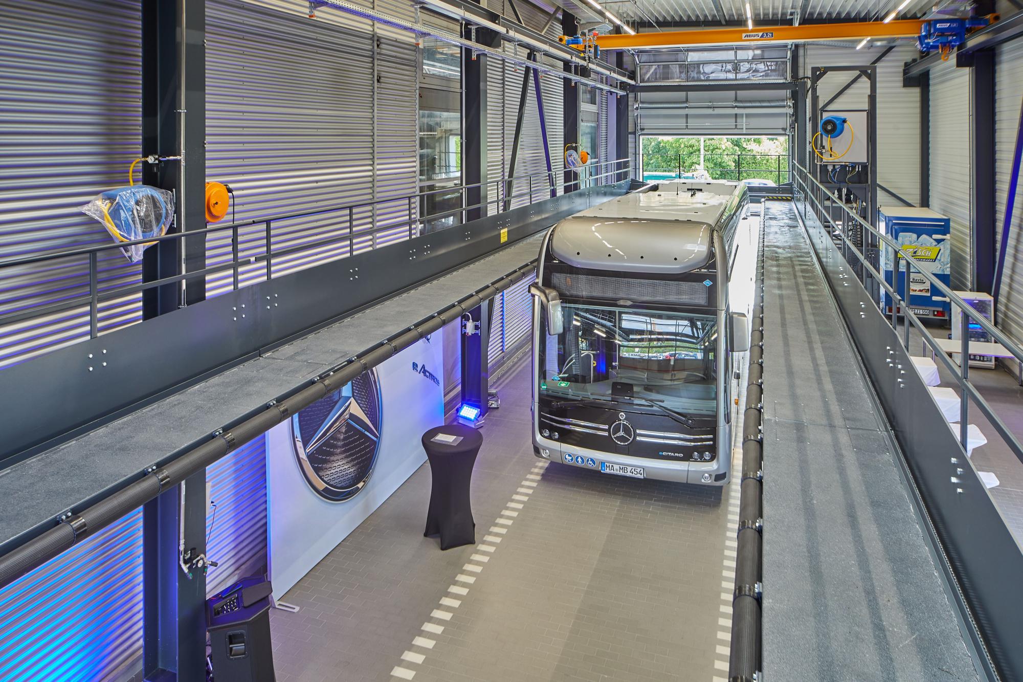 Daimler amplía su centro de ventas y servicio ubicado en Würzburg