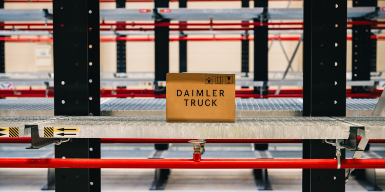 Daimler Truck inaugura su centro global de recambios en Halberstadt