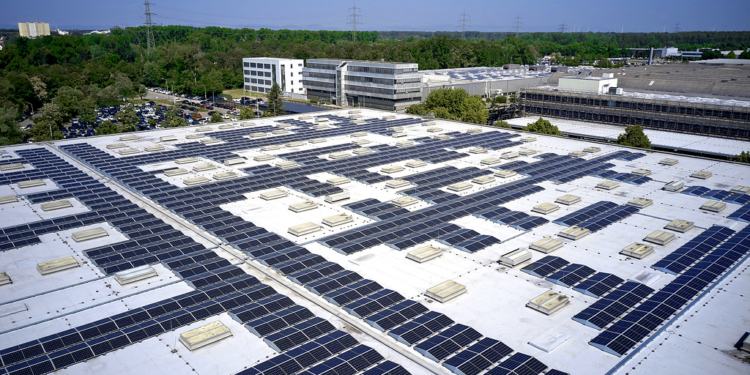 Daimler avanza hacia la neutralidad energética en su fábrica de Wörth